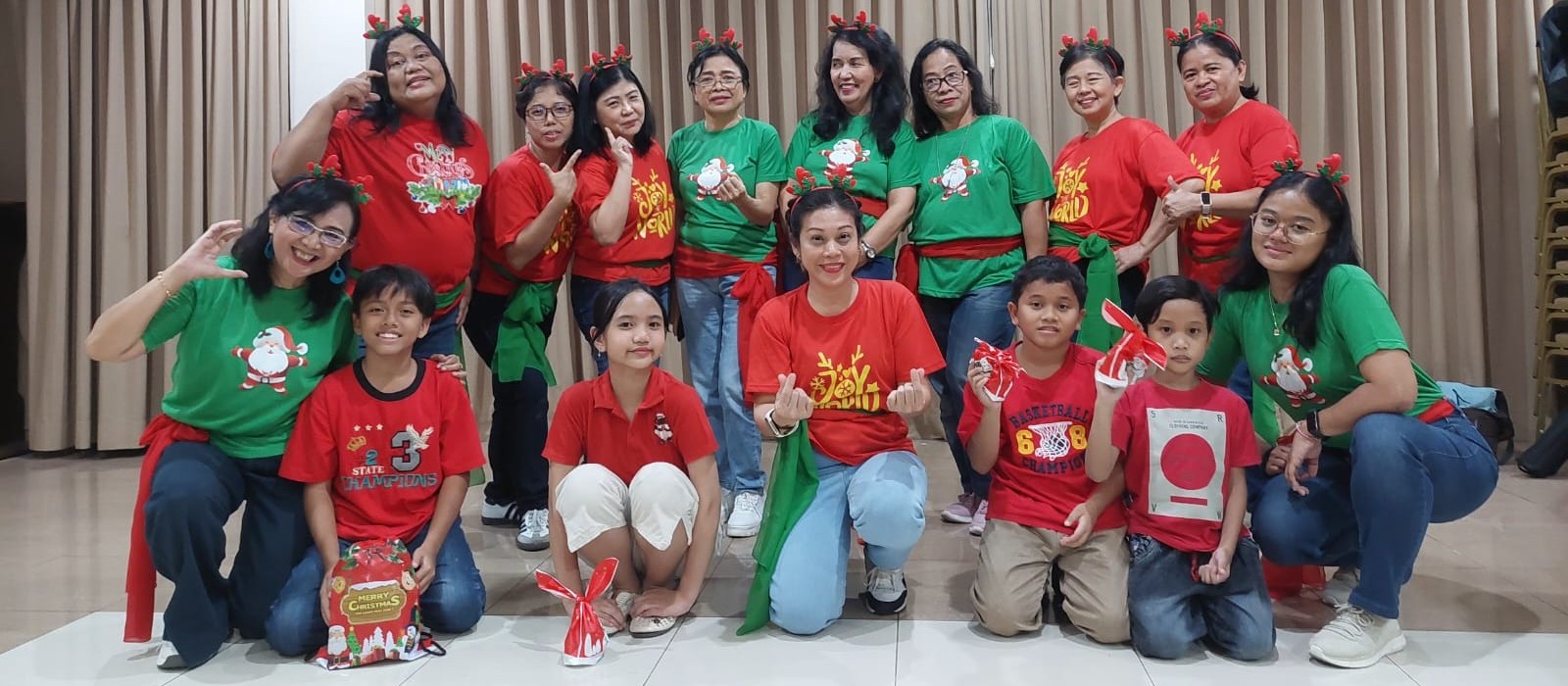 Tampil di Acara Perayaan Natal dan Tahun Baru Bersama Wilayah II